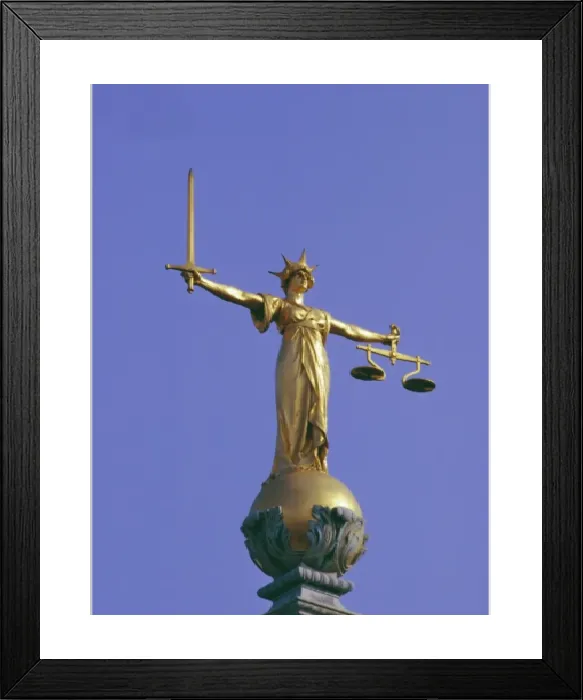 Framed Print : The Scales of Justice Print, Old Bailey Law Courts Framed Print : The Scales of Justice Print, Old Bailey Law Courts