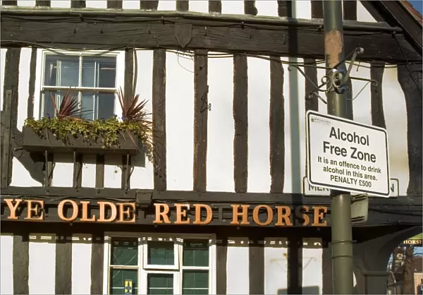 Ye Olde Red Horse pub with Alcohol Free Zone sign outside, Evesham, Worcestershire