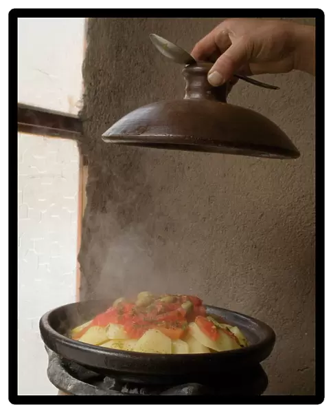 Tagine, typical Moroccan food and pot
