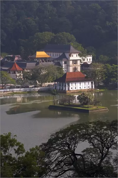 View over Kandy Lake to the Temple of the Tooth