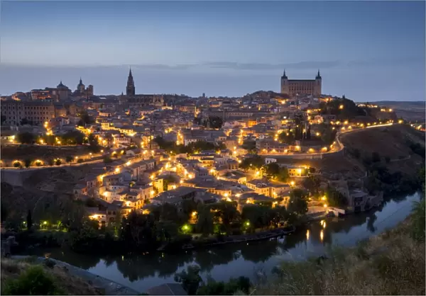 Cityscape at dusk, Toledo, Castile-La Mancha, Spain, Europe