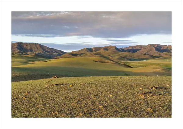 Hills and mountains, Bayandalai district, South Gobi province, Mongolia, Central Asia