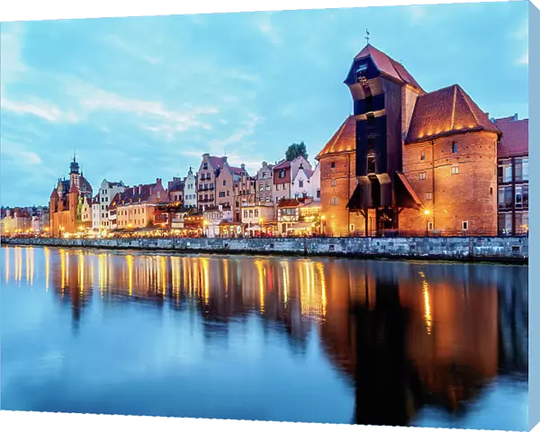 Motlawa River and Medieval Port Crane Zuraw at twilight, Old Town, Gdansk, Pomeranian Voivodeship