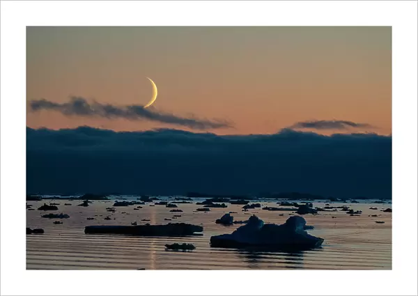 Moonrise at dusk in the Weddell Sea, Antarctica, Polar Regions