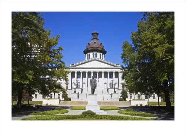 Strom Thurmond statue and State Capitol Building, Columbia, South Carolina
