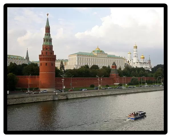 View over the Kremlin and the Moskva river, Moscow, Russia, Europe