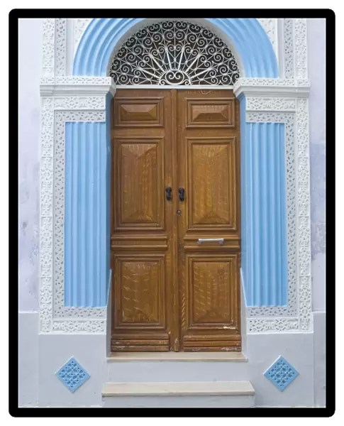 Door detail, Medina, Kairouan, Tunisia, North Africa, Africa