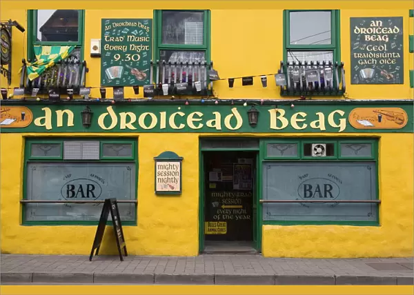 An Droicead Beag pub, Dingle Town, Dingle Peninsula, County Kerry, Munster