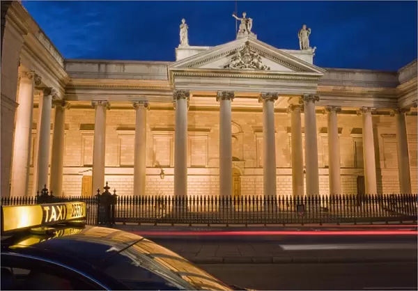 Bank of Ireland, evening, Dublin, Republic of Ireland, Europe