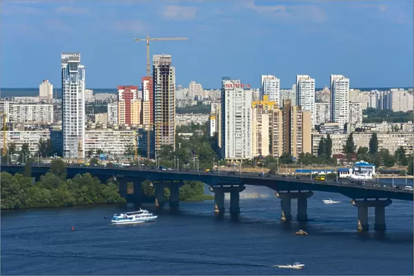 View towards Patona Bridge and Berezniaky over the Dnipro River, Kiev, Ukraine, Europe