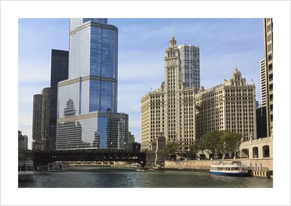 Trump Tower and the Wrigley Building by the Chicago River, Chicago, Illinois, United States of America, North America