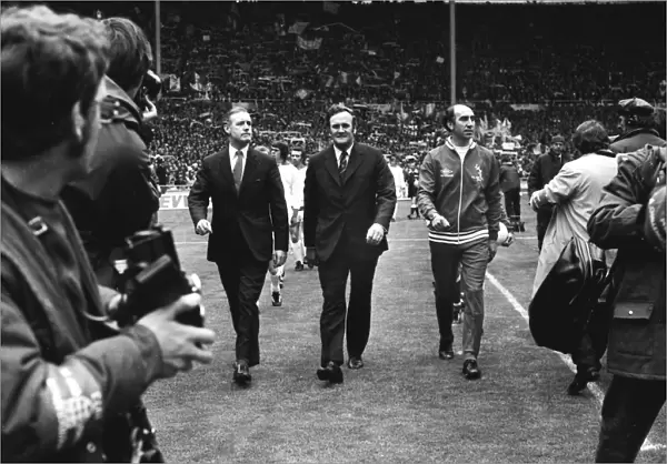 Bob Stokoe (Sunderland manager) and Don Revie (Leeds manager) lead their teams out for the 1973 FA Cup Final