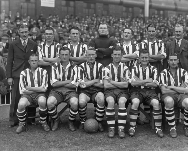 Southampton Team Group 1936  /  37