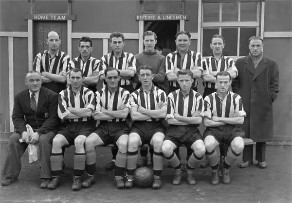 Grimsby Town - 1952  /  53