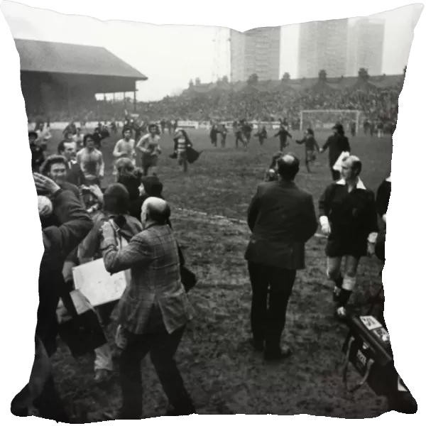 Fans mob the players at Brisbane Road after Orients victory over Chelsea in the 1972 FA Cup