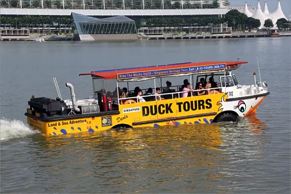 Duck tours for tourists in Marina May in Singapore, Republic of Singapore