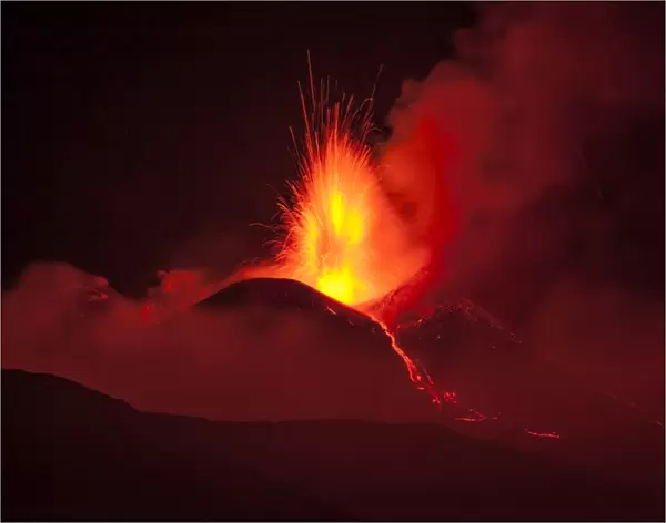 Italy, Sicily, Mt. Etna, Strombolian activity at the Southeast Crater, a small lava