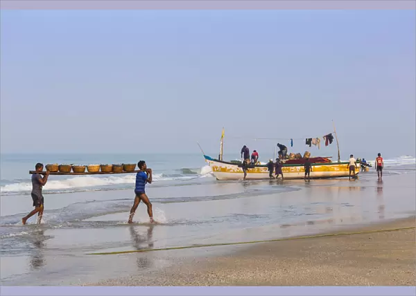 India, Goa, Fishermen on Colva beach