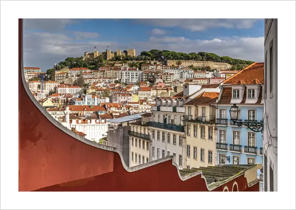 City skyline with Sao Jorge Castle, Lisbon, Portugal