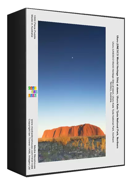 Uluru (UNESCO World Heritage Site) at dawn, Uluru-Kata Tjuta National Park, Northern