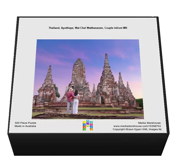 Thailand, Ayutthaya, Wat Chai Watthanaram, Couple infront MR
