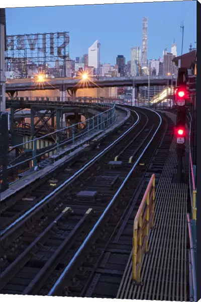 USA, East Coast, New York, Brooklyn, Subway station and Midtown Skyline