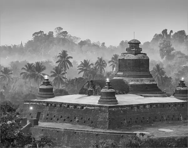 Htukkanthein temple, Mrauk U, Rakhine State, Burma, Myanmar