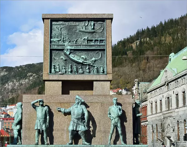 The Seamens Monument, created by the sculptor Dyre Vaa, in honour of Norwegian