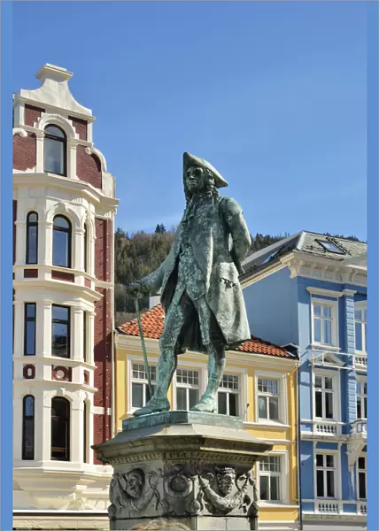 The statue of Ludvig Holberg, born in Bergen during the time of the Dano-Norwegian