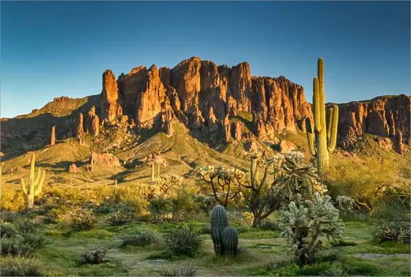 Superstition Mountains, near Phoenix, Arizona, USA