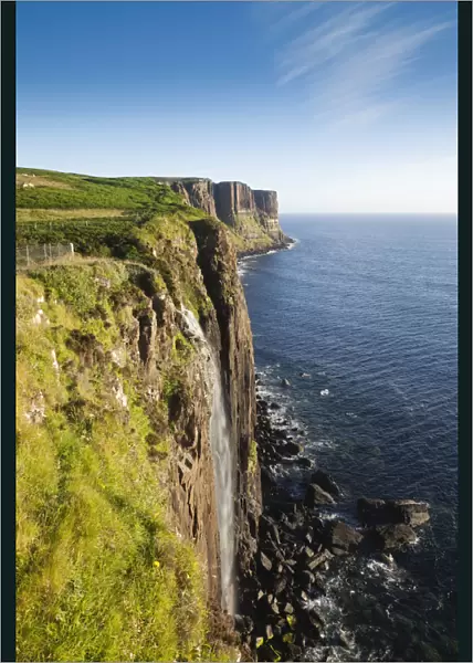 UK, Scotland, Inner Hebrides, Isle of Skye, Mealt Falls and Kilt Rock