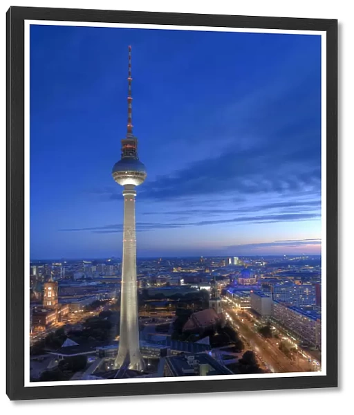 Germany, Berlin, Alexanderplatz, TV Tower (Fernsehturm)
