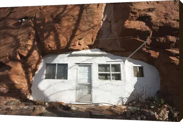 USA, Utah, Moab, Hole in the Rock tourist shop, small trailer in mountain, winter