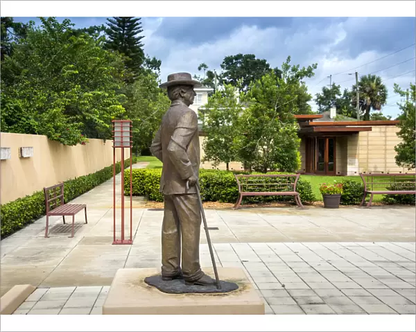 Florida, Lakeland, Statue Of The Architect Frank Lloyd Wright, Florida Southern College