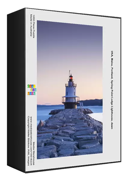 USA, Maine, Portland, Spring Point Ledge Lighthouse, dawn