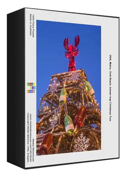 USA, Maine, York Beach, lobster trap Christmas Tree