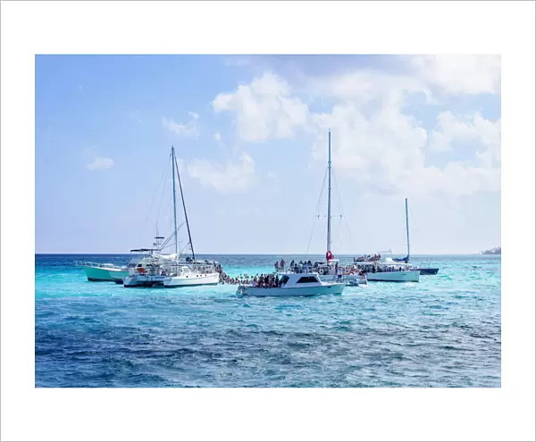 Boats at Stingray City, Grand Cayman, Cayman Islands