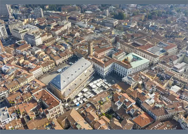 Italy, Veneto, Padua, Piazza delle Erbe and Palazzo della Ragione