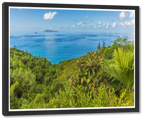 Africa, Seychelles, Praslin. View from the hike to Anse Lazio