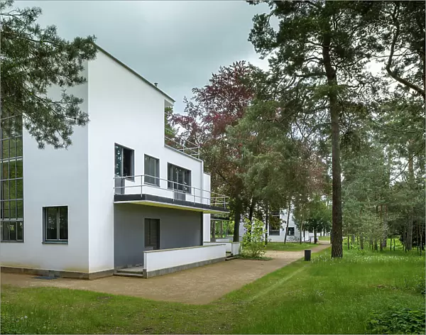 Bauhaus building - Masters Houses, UNESCO World Heritage Site Bauhaus Dessau, Dessau, Saxony-Anhalt, Germany, Europe