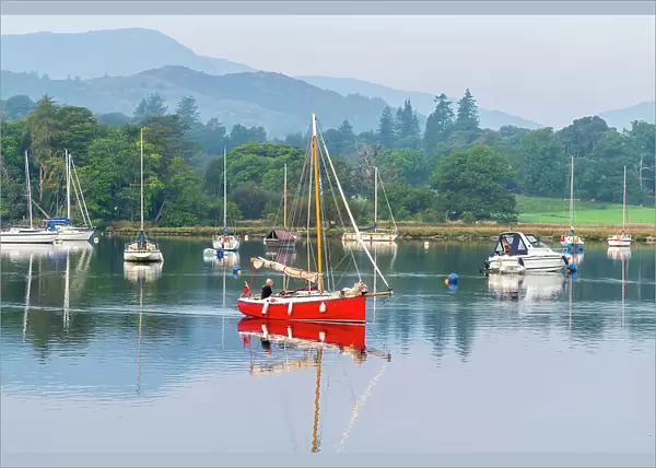 UK, England, Cumbria, Lake District, Lake District National Park, Lake Windermere at Waterhead, Ambleside