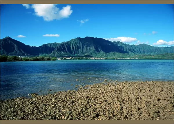 Koolau Mountains. Kaneohe, Oahu, Hawaii (N. Pacific)