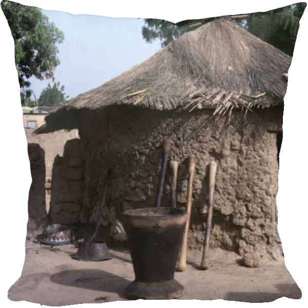 20074134. BURKINA FASO Ouagadougou Traditional thatched mud hut