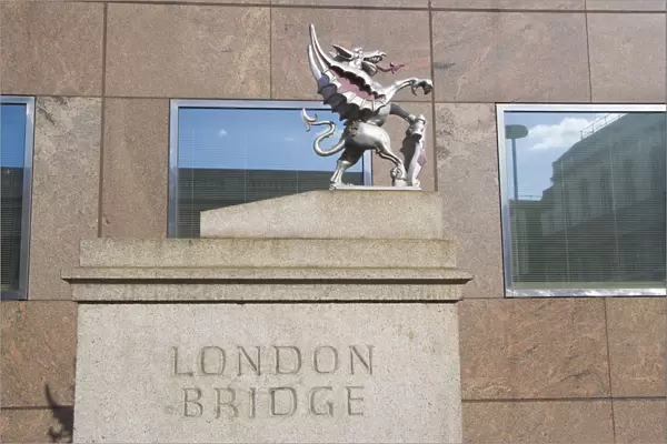 20083335. ENGLAND London London Bridge detail with statue of Griffin on the Southwark side