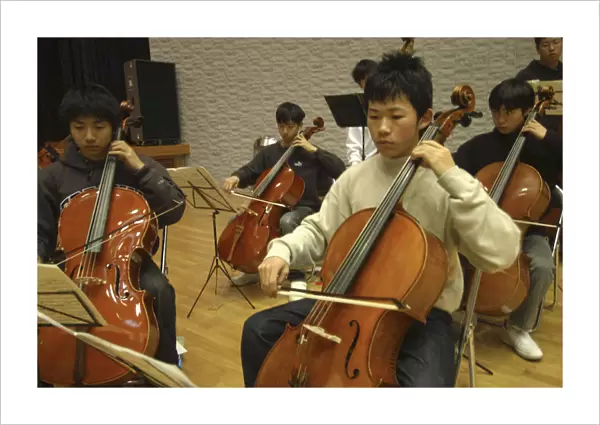 20072202. JAPAN Chiba Yokaichiba United Freedom Orchestra Cello section