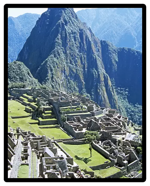 20084021. PERU Cusco Department Machu Picchu Inca ruins terraces and Huayna Picchu