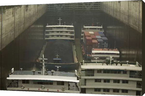 China, Hubei, Sandouping River traffic including coal barge