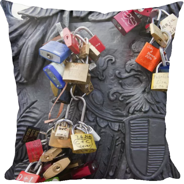 Germany, Berlin, Mitte, Young couples attached initialled padlocks to the