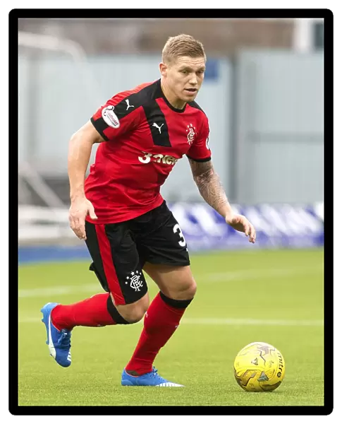 Rangers Martyn Waghorn in Action: Thrilling Championship Clash at Falkirk Stadium