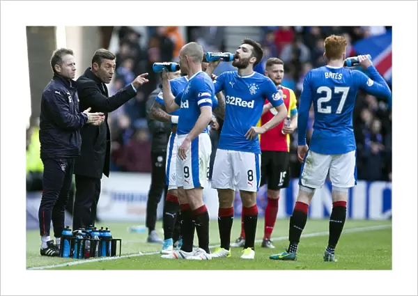 Rangers FC: Pedro Caixinha Gives Instructions to Players at Ibrox Stadium (Ladbrokes Premiership)
